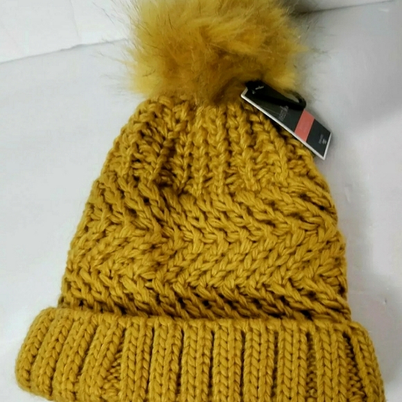 NEW! Westloop Knit Pom Cuff Beanie (Women Winter Hat Skull Cap & Gloves Set). - Picture 10 of 14